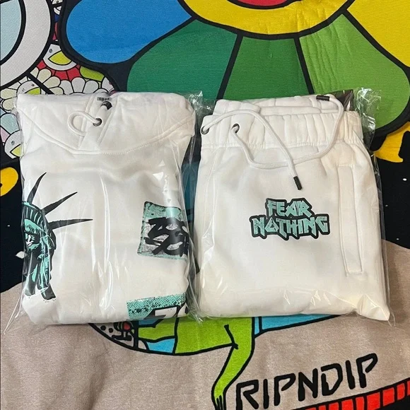 ZOO YORK HOODIE & SWEAT PANTS SET